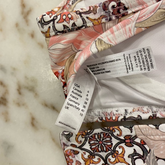 Azura Bikini Set - Picture 2 of 4